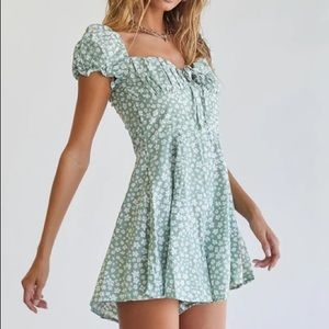 NWT Princess Polly Finley Blue Floral Romper
